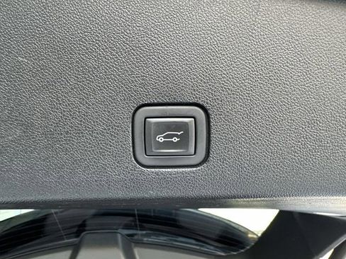 Certified 2023 Cadillac XT6 Premium Luxury AWD/4WD image 61