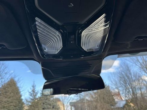 Certified 2024 BMW X7 M60i w/ Executive Package image 39