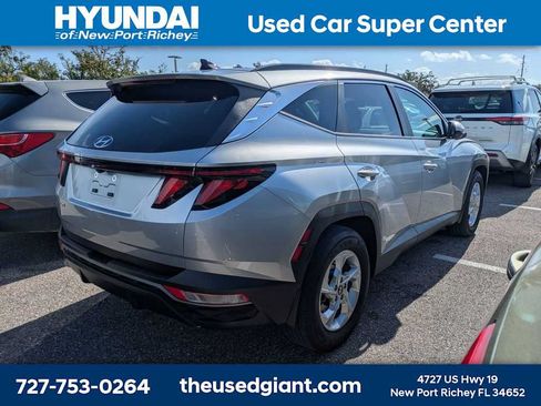 Used 2024 Hyundai Tucson SEL FWD image 2