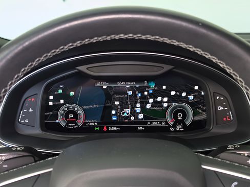 Used 2023 Audi Q8 Prestige AWD/4WD image 35
