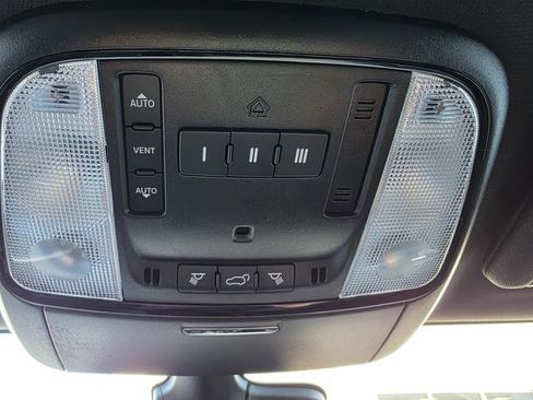 Used 2022 Dodge Durango GT image 12