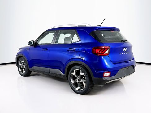 Used 2023 Hyundai Venue SEL w/ Cargo Package FWD image 29