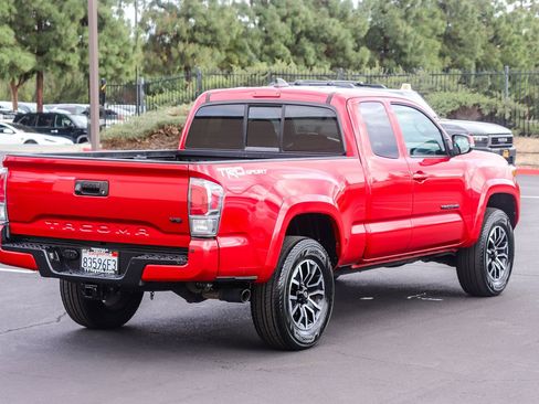 Certified 2021 Toyota Tacoma TRD Sport w/ Technology Package RWD image 7