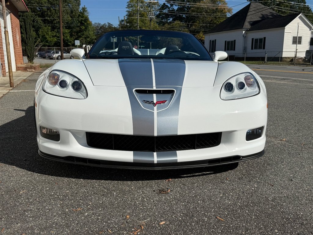 Used 2013 Chevrolet Corvette Grand Sport w/ 4LT Preferred Equipment Group RWD image 17