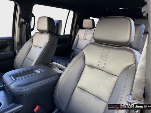 Used 2024 Chevrolet Suburban RST w/ Luxury Package AWD/4WD image 11