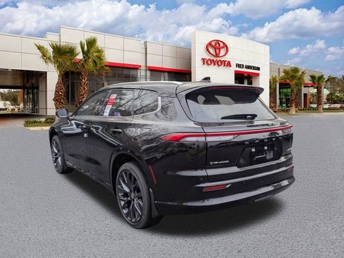 New 2026 Toyota Crown Signia Limited image 7