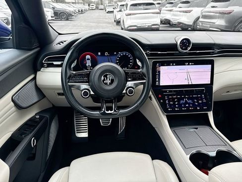 Used 2023 Maserati Grecale Modena image 25