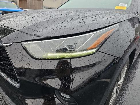 Used 2021 Toyota Highlander Platinum FWD image 37