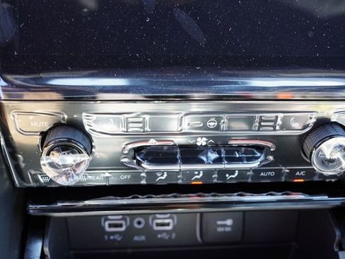 New 2025 Jeep Grand Cherokee Limited w/ Trailer Tow Package image 14