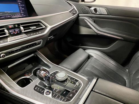 Used 2021 BMW X7 M50i w/ Executive Package AWD/4WD image 28
