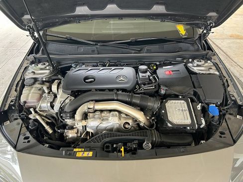 Used 2025 Mercedes-Benz CLA 250 image 12