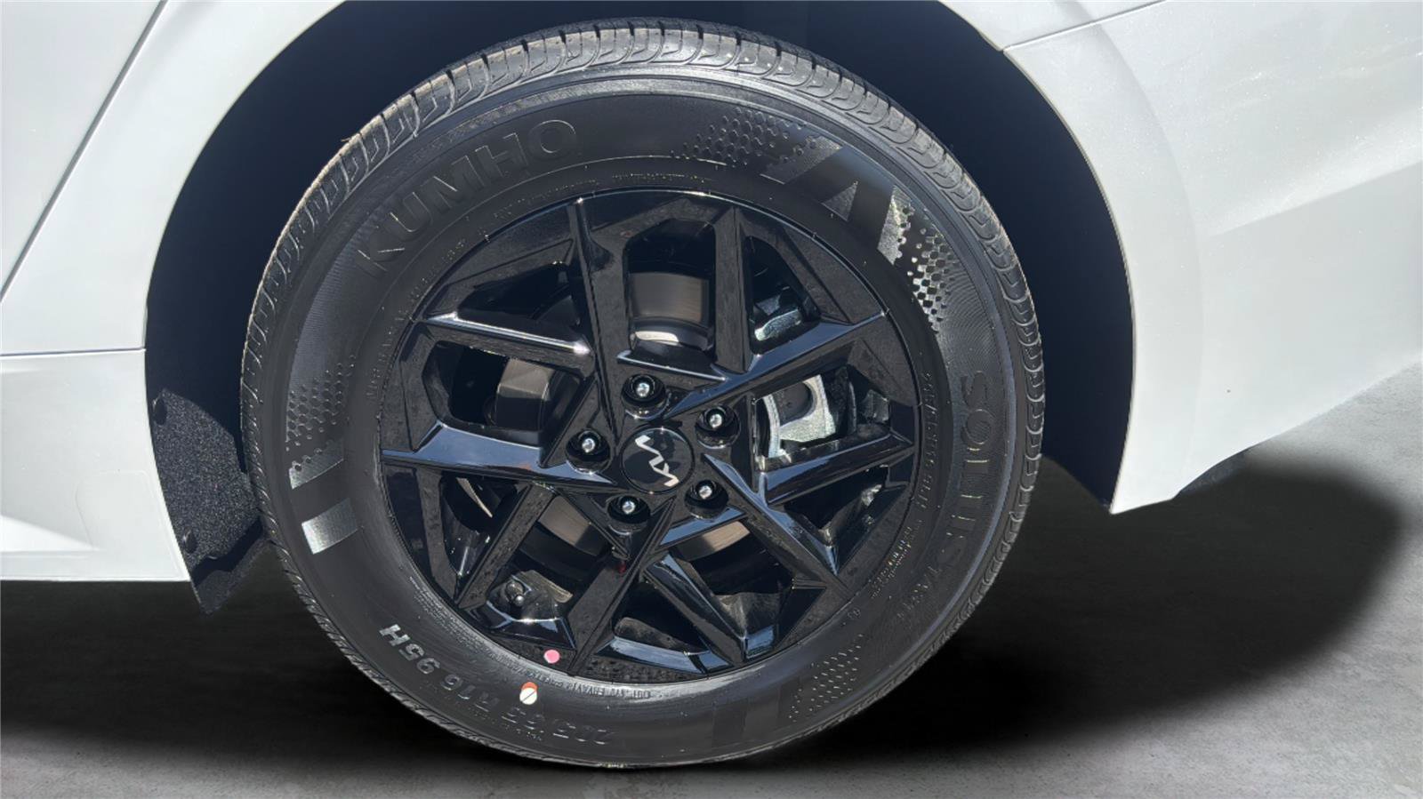 New 2026 Kia K5 LXS FWD image 25