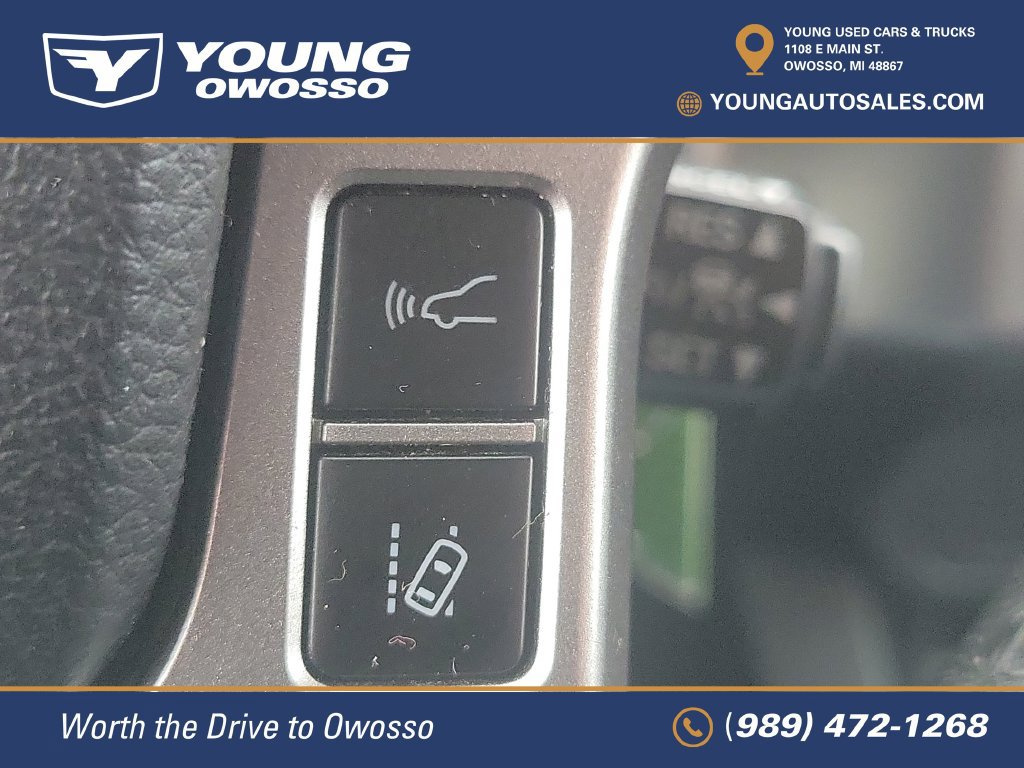 Used 2021 Toyota Tacoma SR5 AWD/4WD image 19