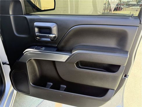 Used 2019 Chevrolet Silverado 1500 LT AWD/4WD image 19