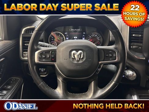 Used 2022 RAM 1500 Laramie w/ Sport Appearance Package AWD/4WD image 9