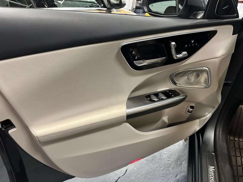 Used 2023 Mercedes-Benz C 300 4MATIC Sedan image 16