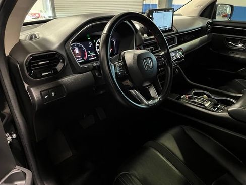 Used 2024 Honda Pilot Touring image 19