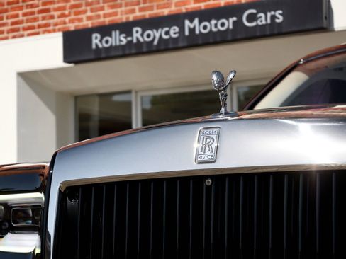 Certified 2022 Rolls-Royce Phantom Extended Wheelbase w/ The Phantom Package RWD image 7