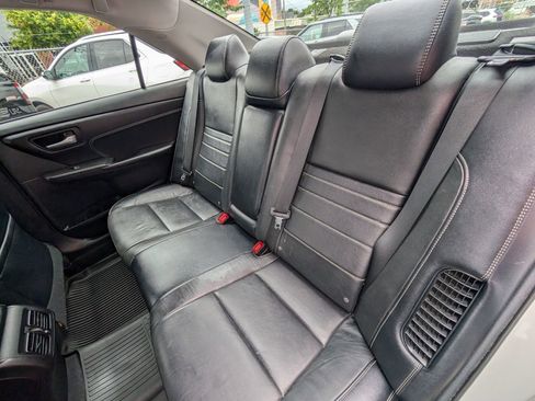 Used 2017 Toyota Camry XLE image 18