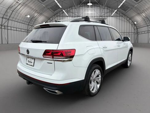 Used 2023 Volkswagen Atlas SE w/ Panoramic Sunroof Package image 5