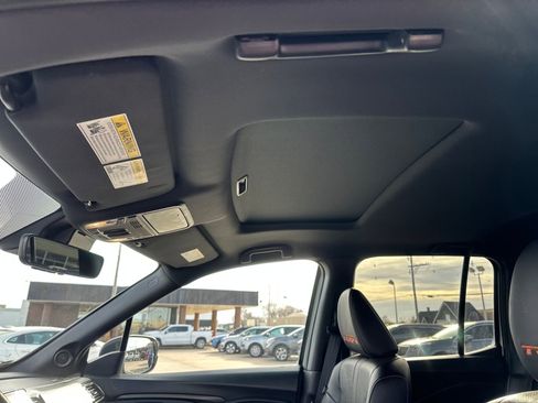 Used 2025 Honda Ridgeline TrailSport image 13