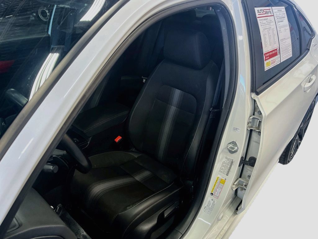 Used 2025 Honda Civic Sport image 18