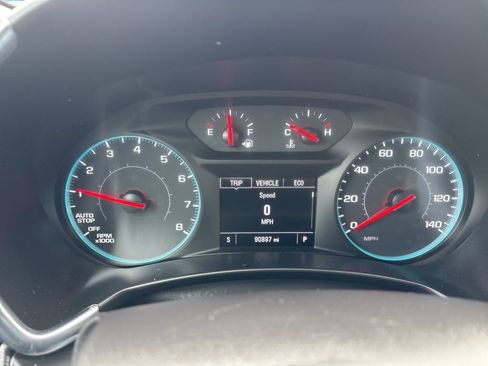 Used 2018 Chevrolet Equinox LT image 28