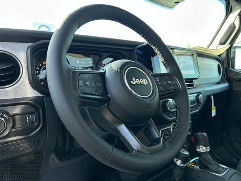 New 2026 Jeep Wrangler Willys AWD/4WD image 34