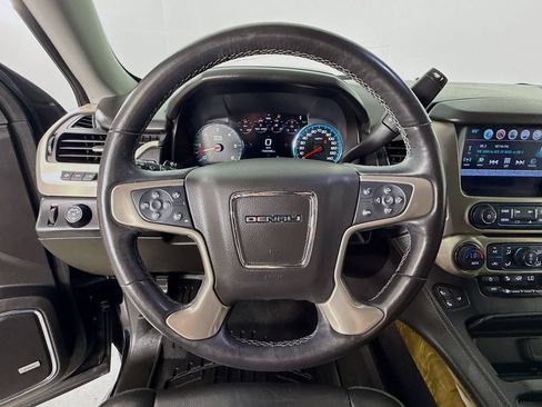 Used 2017 GMC Yukon Denali w/ Open Road Package AWD/4WD image 13