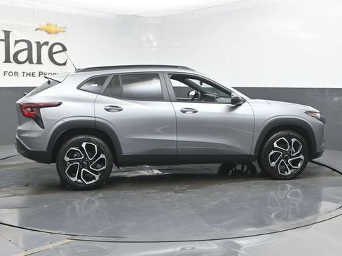 New 2026 Chevrolet Trax RS w/ Sunroof Package FWD image 15