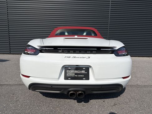 Certified 2019 Porsche 718 Boxster RWD image 4