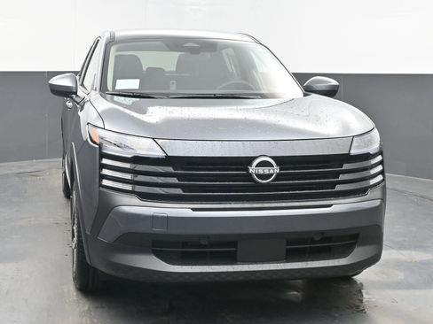 Certified 2025 Nissan Kicks SV image 2