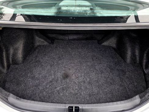 Used 2019 Toyota Corolla LE image 33