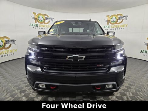 Used 2022 Chevrolet Silverado 1500 LT Trail Boss w/ Convenience Package II image 3