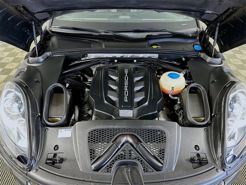 Used 2017 Porsche Macan S image 38