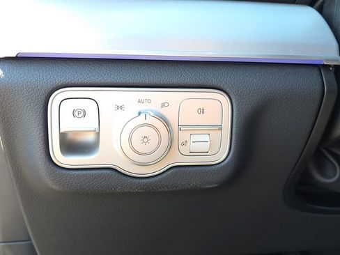 Certified 2025 Mercedes-Benz GLS 450 4MATIC image 13
