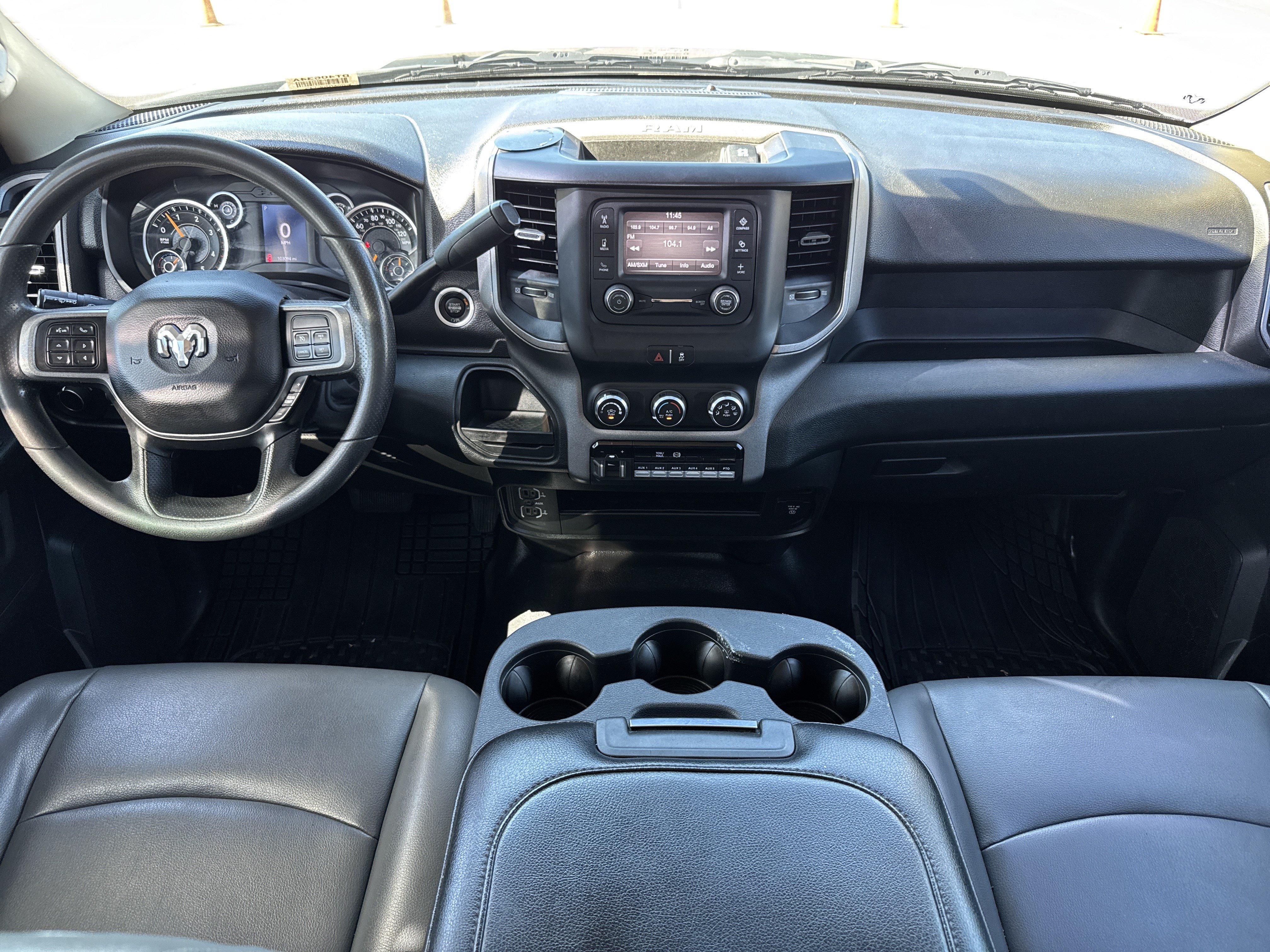Used 2020 RAM 4500 Tradesman w/ Chrome Appearance Group RWD image 22