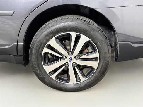 Used 2019 Subaru Outback 3.6R Limited AWD/4WD image 30