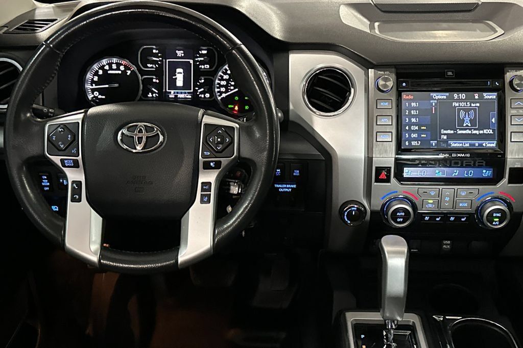 Used 2018 Toyota Tundra Platinum AWD/4WD image 16