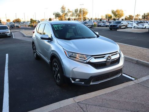 Used 2019 Honda CR-V Touring image 3