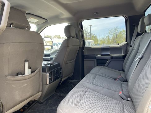 Used 2019 Ford F250 XLT w/ XLT Premium Package AWD/4WD image 11