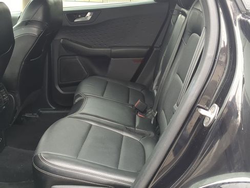 Certified 2020 Ford Escape Titanium image 24