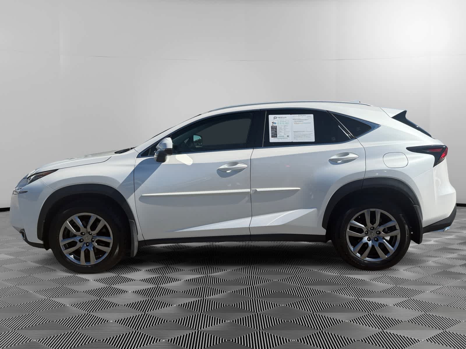 Used 2016 Lexus NX 200t FWD w/ Luxury Package image 2