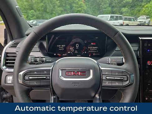 Used 2024 GMC Acadia AT4 AWD/4WD image 4