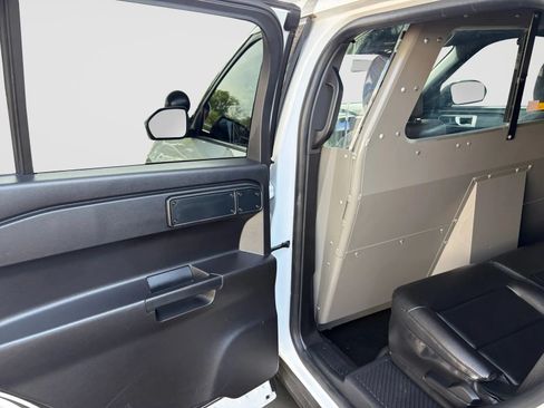 Used 2020 Ford Explorer 4WD Police Interceptor image 12