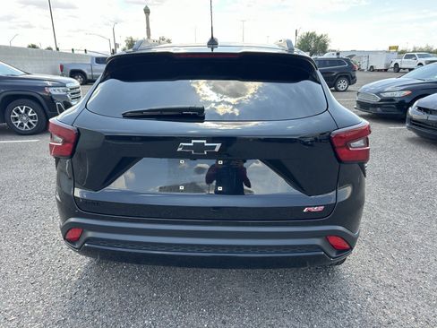 Certified 2024 Chevrolet Trax RS w/ Driver Confidence Package FWD image 4