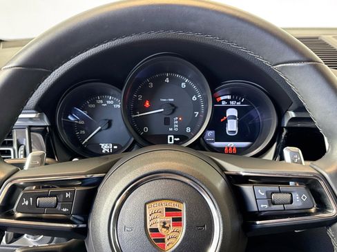 Used 2025 Porsche Macan AWD/4WD image 14