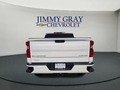 New 2026 Chevrolet Silverado 1500 Custom image 4