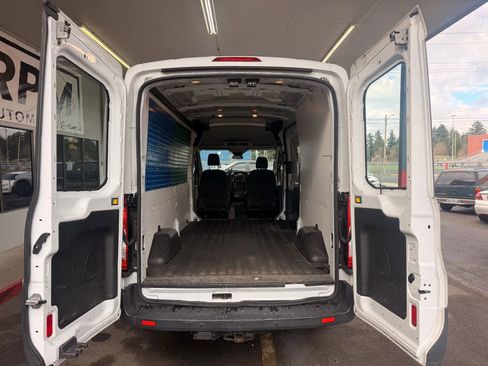 Used 2015 Ford Transit 250 148 Medium Roof image 16