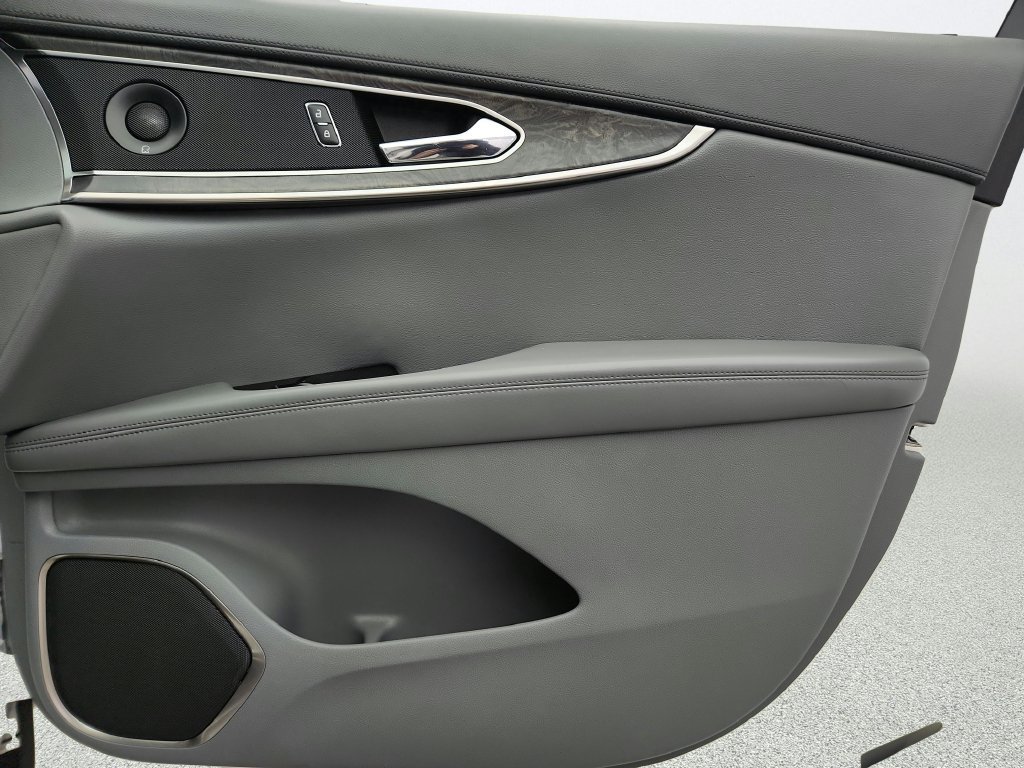 Used 2019 Lincoln Nautilus Reserve AWD/4WD image 33